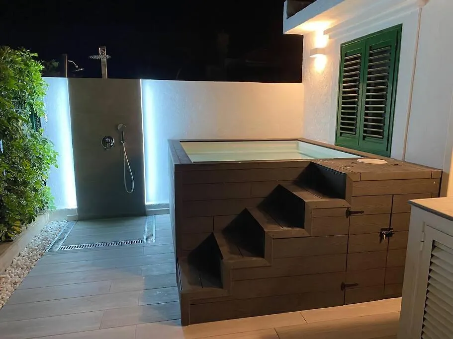 Semesterbostad Luxury 2 Bedroom Bungalow With Private Pool Maspalomas  Spanien